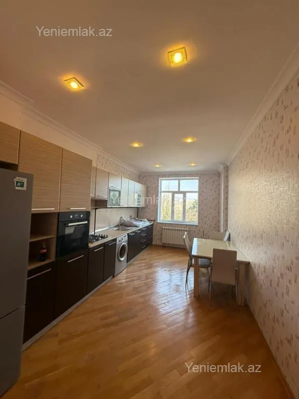 Satılır 2 otaqlı yeni tikili 108 m²
