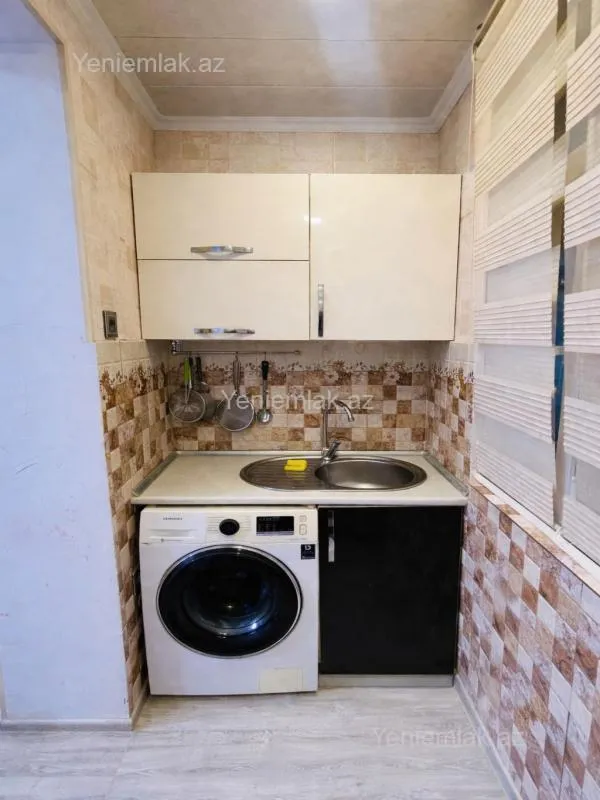 Satılır 3 otaqlı köhnə tikili 85 m²