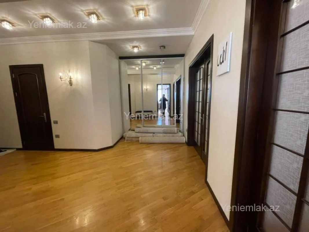 Satılır 3 otaqlı yeni tikili 126 m²