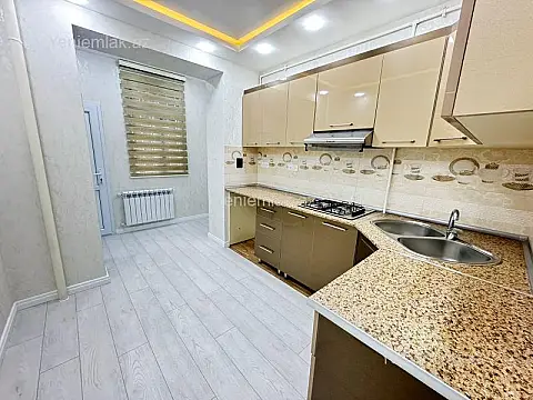 Satılır 2 otaqlı köhnə tikili 60 m²