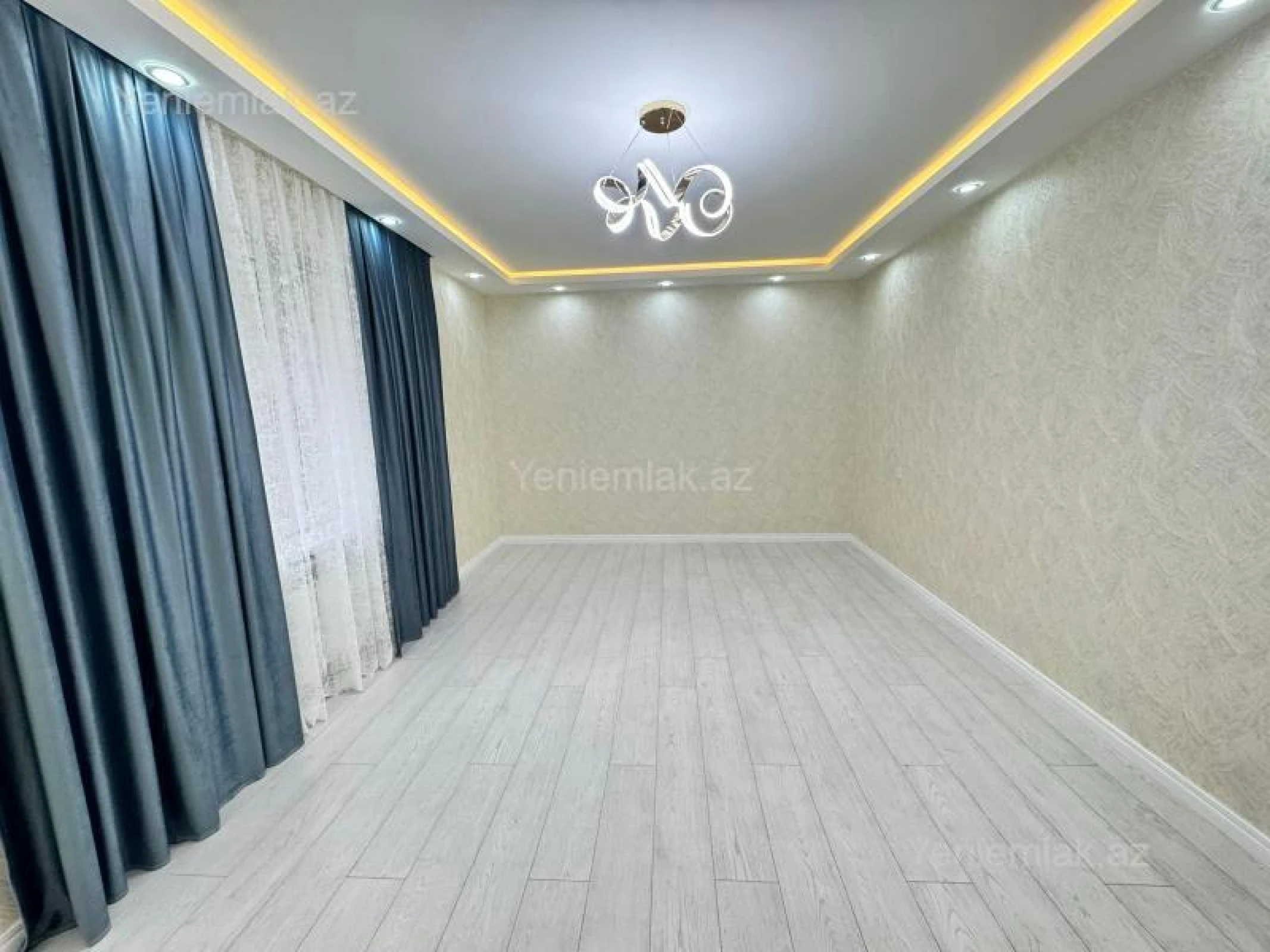 Satılır 2 otaqlı köhnə tikili 60 m²