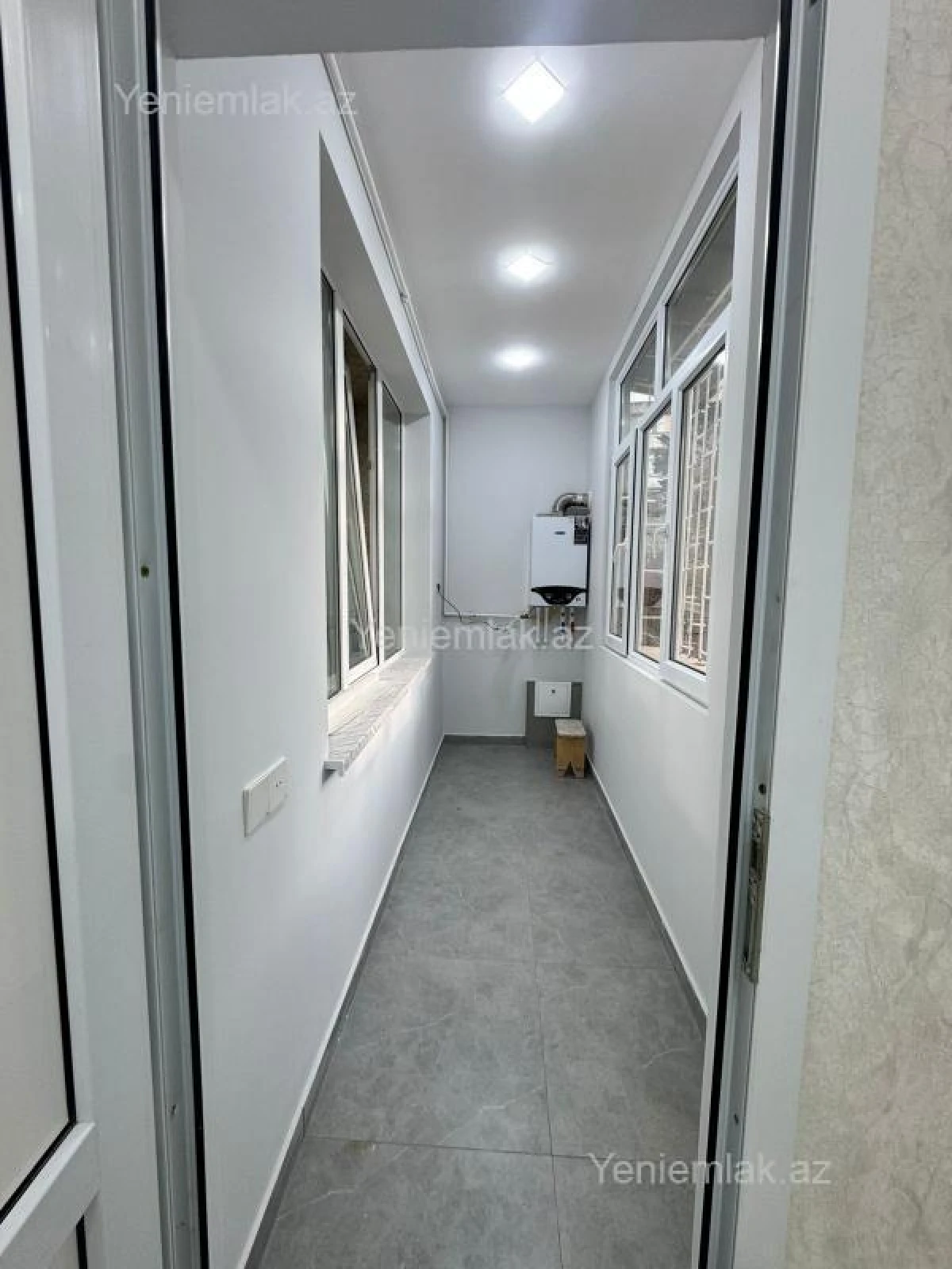 Satılır 2 otaqlı köhnə tikili 60 m²