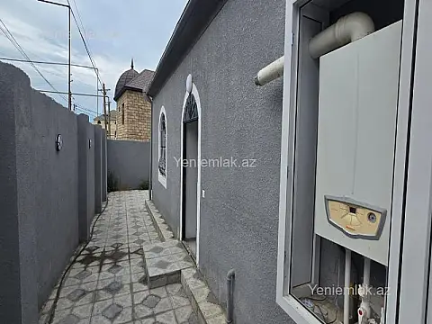 Satılır 3 otaqlı həyət evi 150 m²