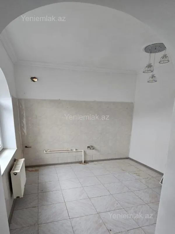 Satılır 3 otaqlı həyət evi 150 m²