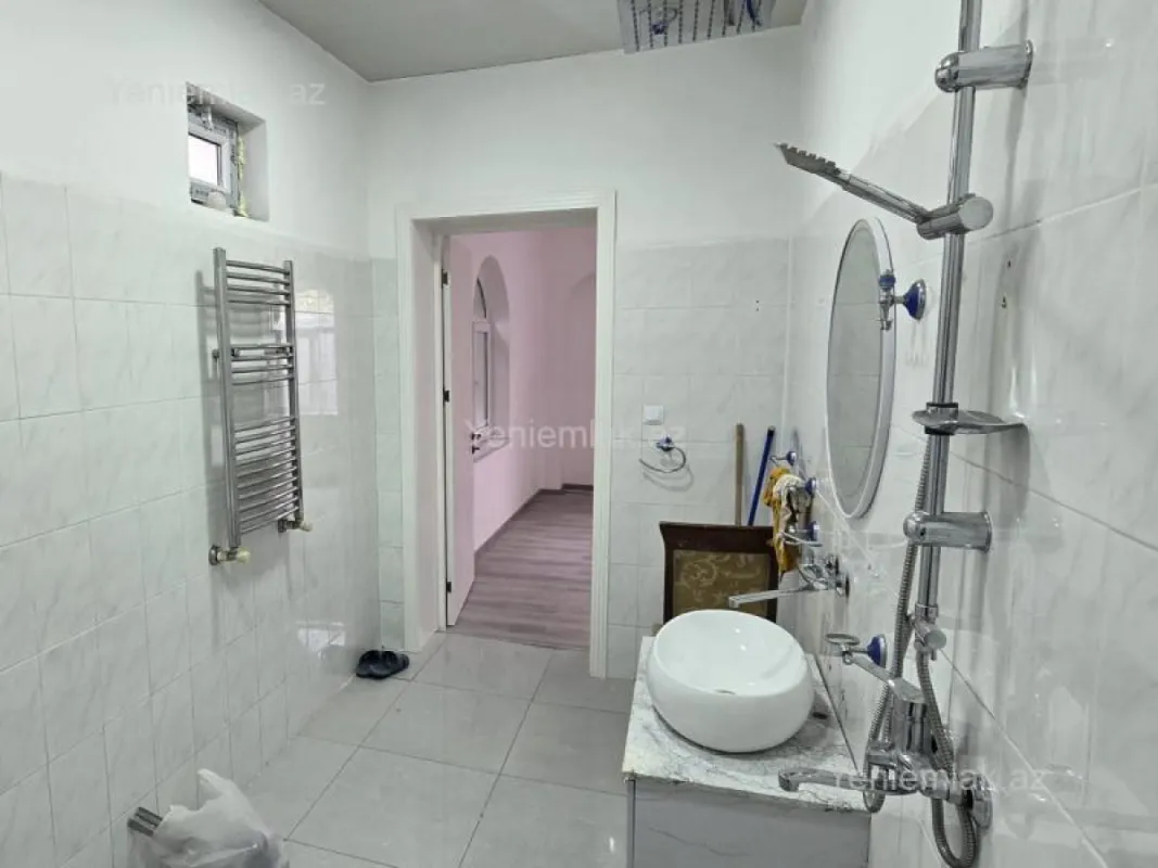 Satılır 3 otaqlı həyət evi 150 m²