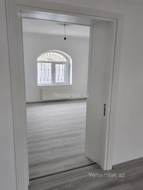 Satılır 3 otaqlı həyət evi 150 m²