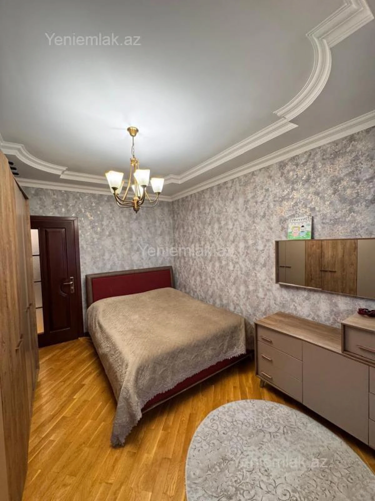 Satılır 4 otaqlı köhnə tikili 85 m²