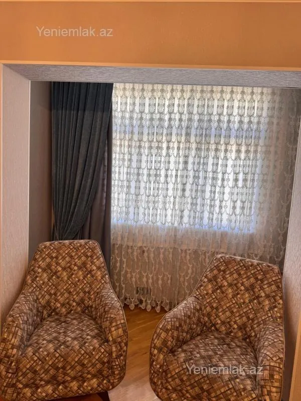 Satılır 4 otaqlı köhnə tikili 85 m²