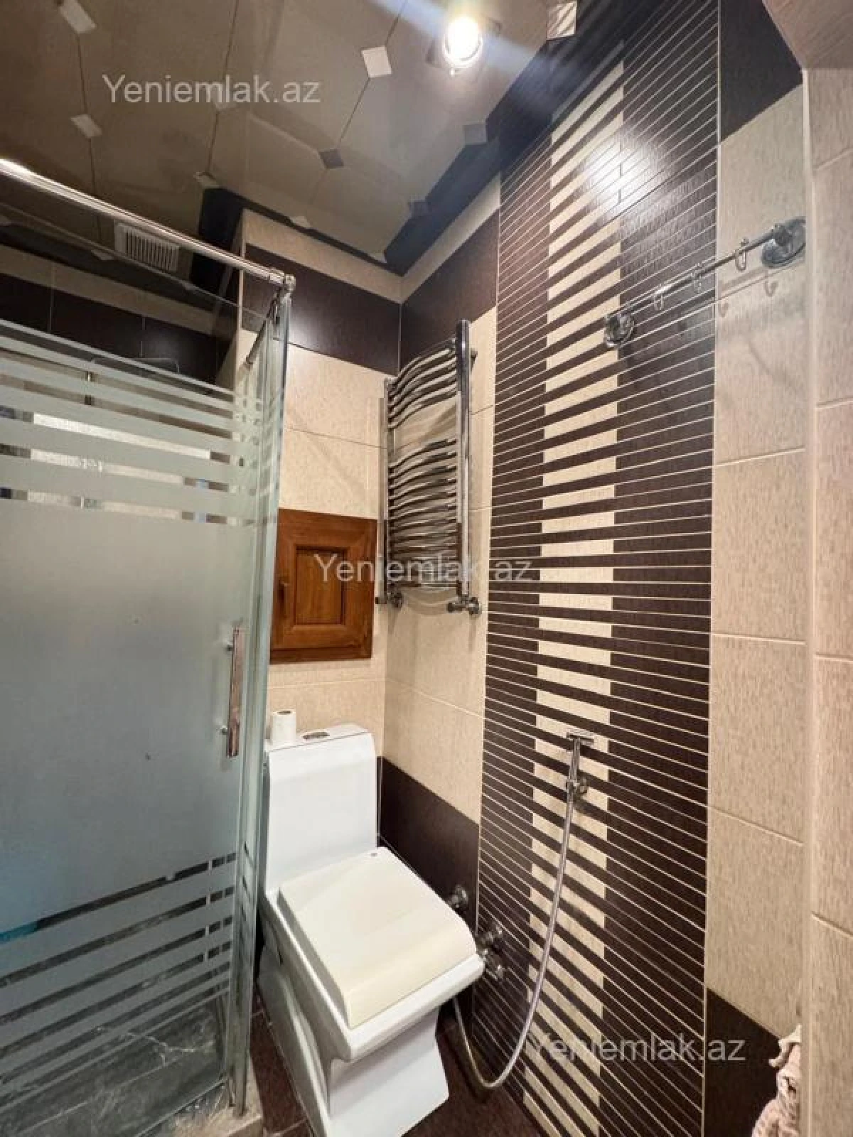 Satılır 4 otaqlı köhnə tikili 85 m²