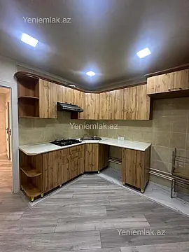 Satılır 4 otaqlı köhnə tikili 100 m²