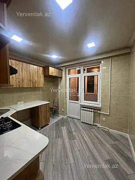 Satılır 4 otaqlı köhnə tikili 100 m²