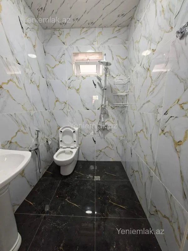 Satılır 4 otaqlı həyət evi 120 m²