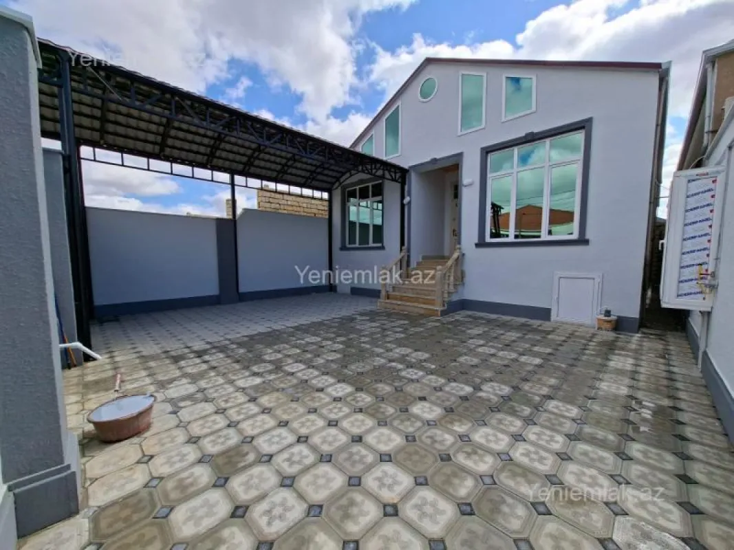 Satılır 4 otaqlı həyət evi 120 m²