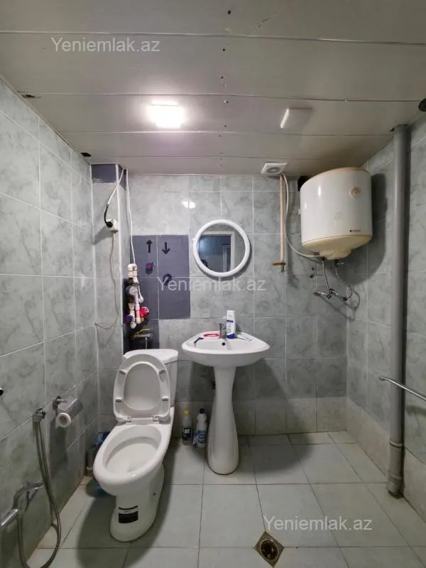 Satılır 2 otaqlı köhnə tikili 50 m²