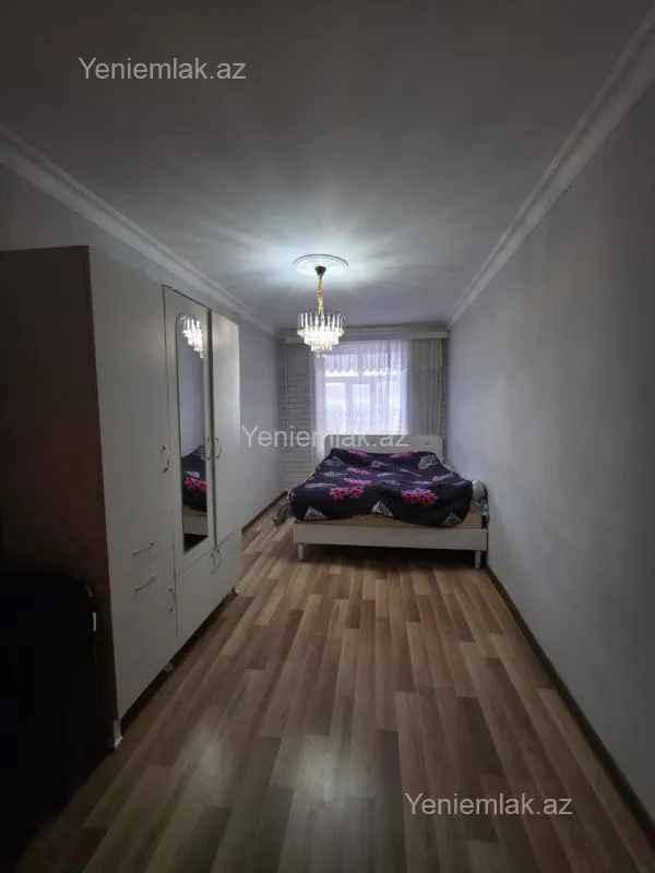 Satılır 2 otaqlı köhnə tikili 50 m²