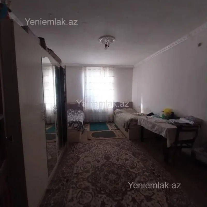 Satılır 4 otaqlı həyət evi 140 m²