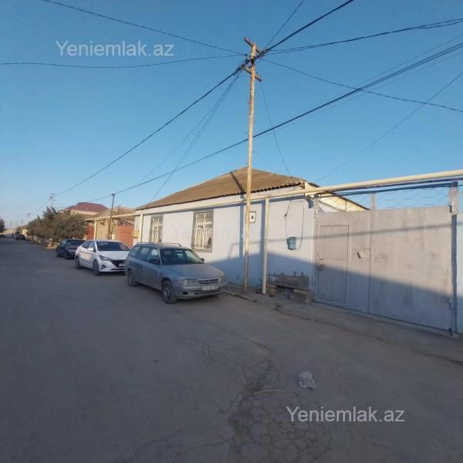 Satılır 4 otaqlı həyət evi 140 m²