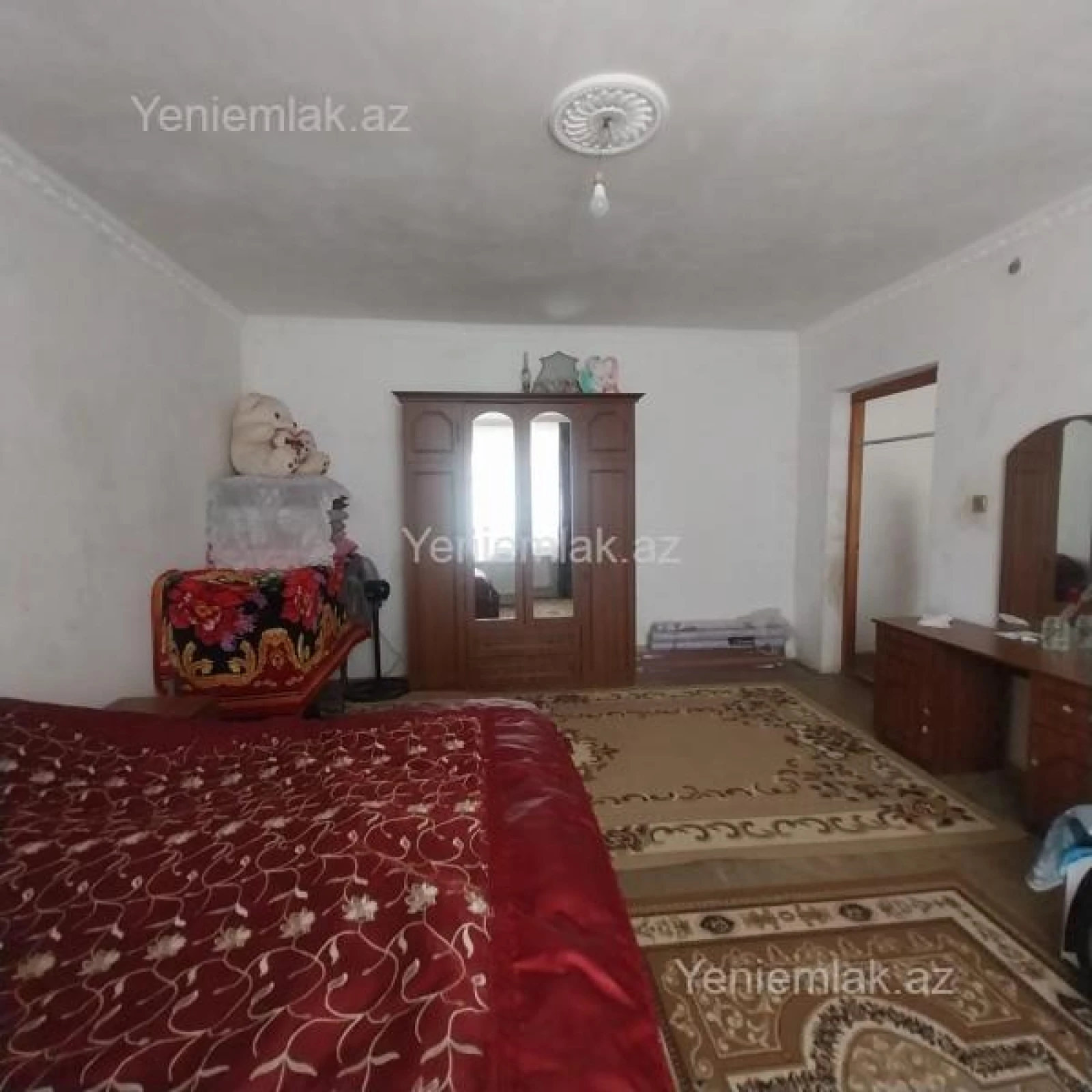 Satılır 4 otaqlı həyət evi 140 m²