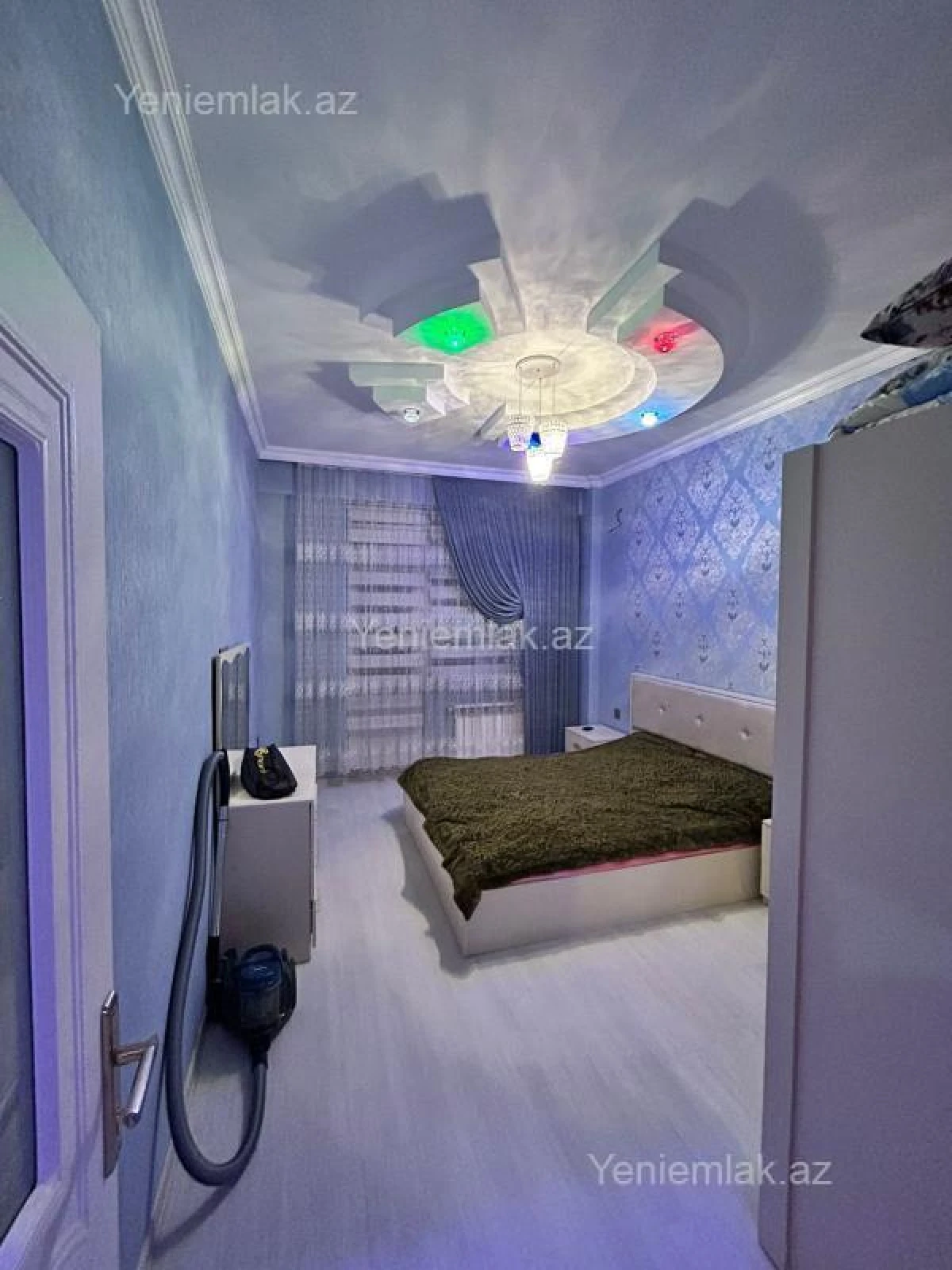 Satılır 2 otaqlı yeni tikili 64 m²