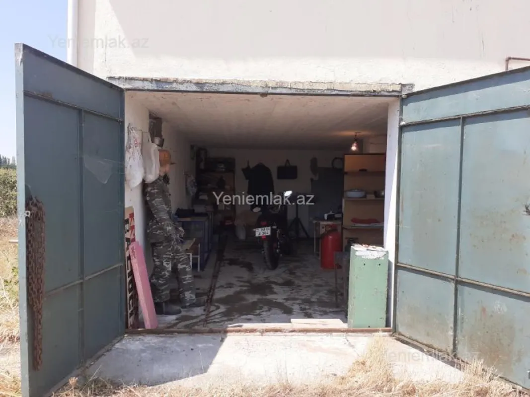 Satılır 3 otaqlı həyət evi 100 m²