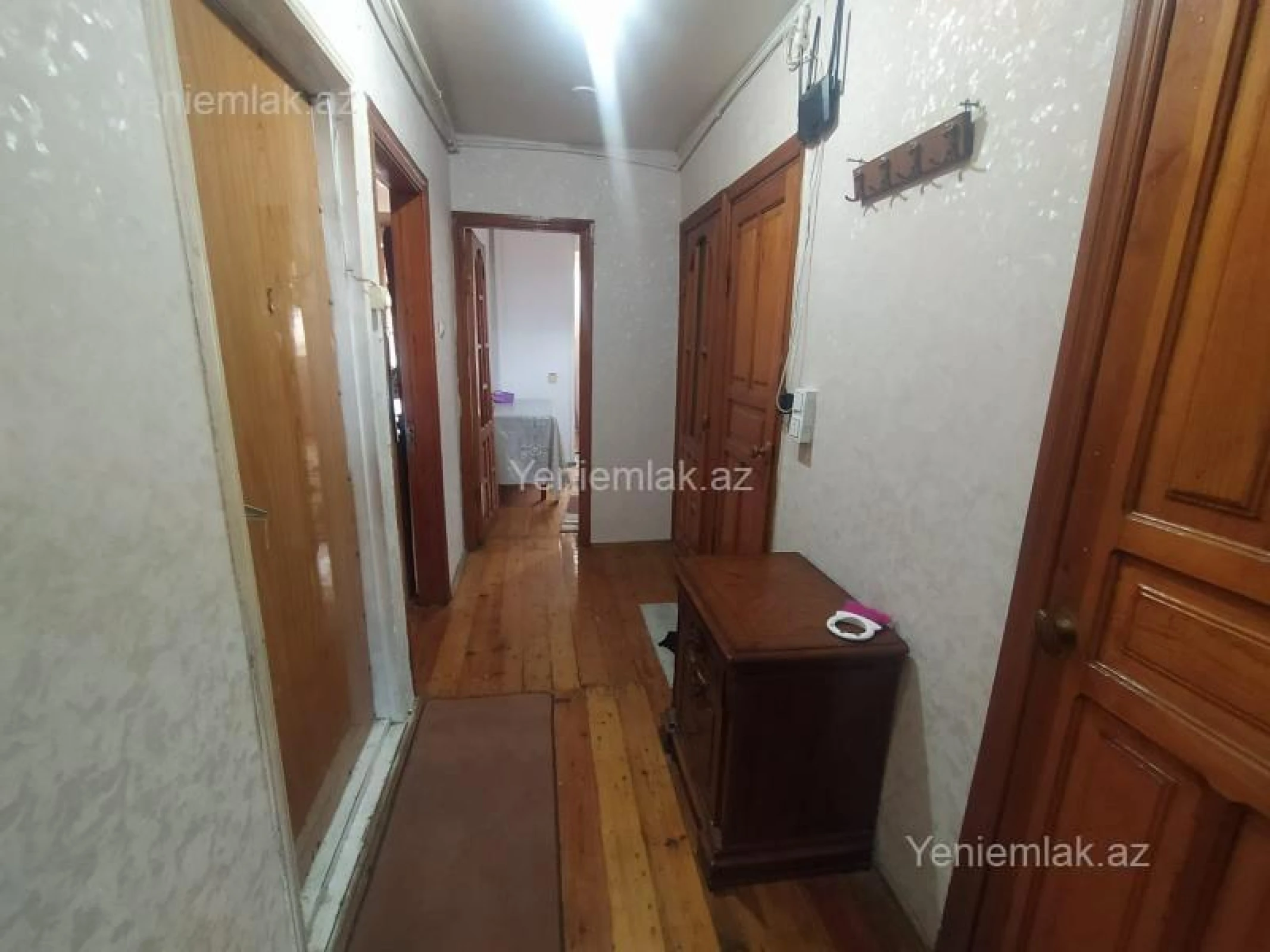 Satılır 2 otaqlı köhnə tikili 56 m²