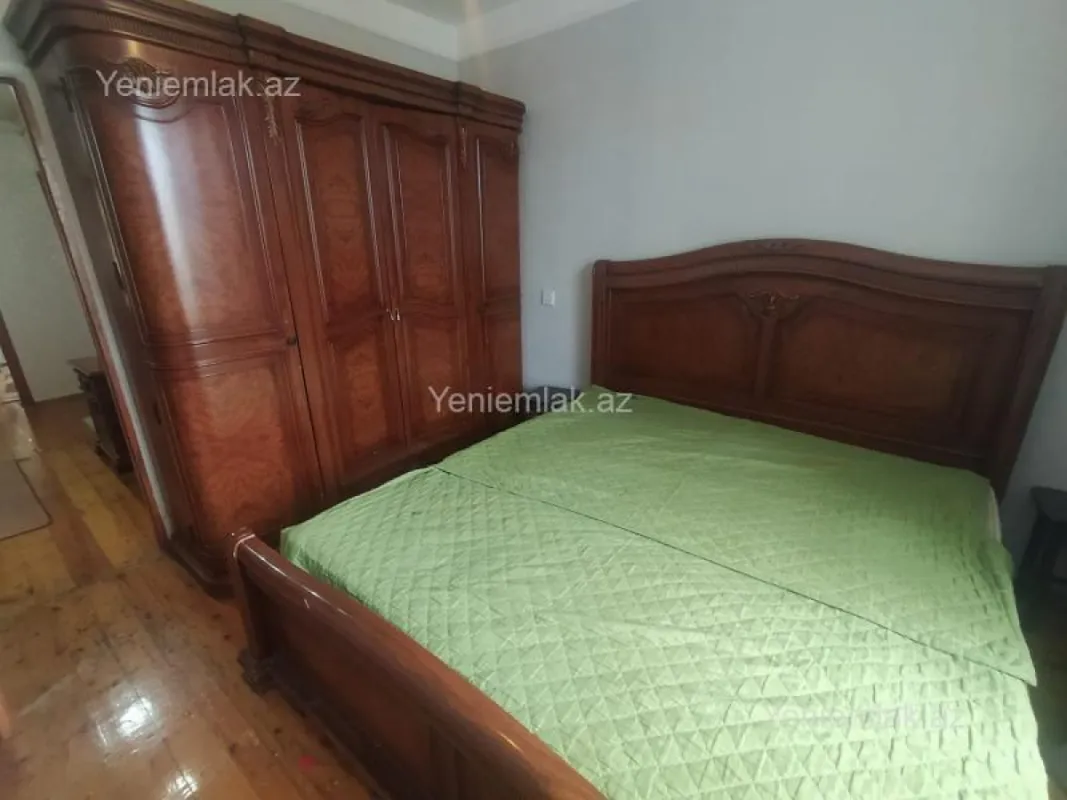 Satılır 2 otaqlı köhnə tikili 56 m²