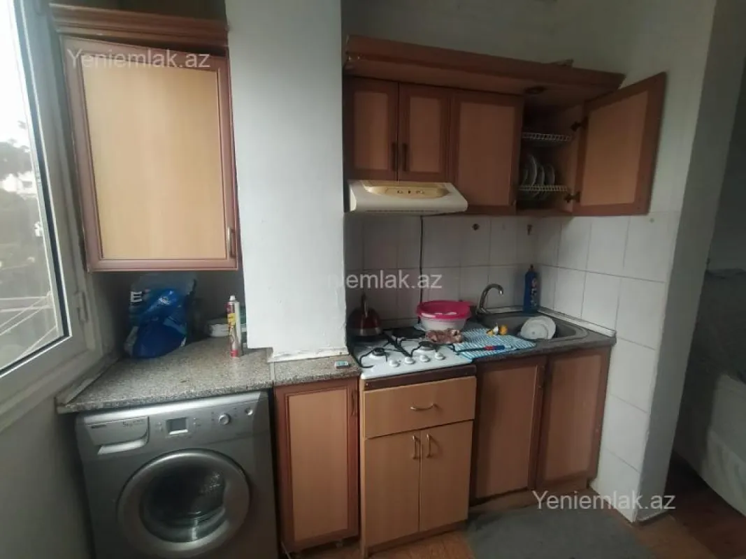 Satılır 2 otaqlı köhnə tikili 56 m²