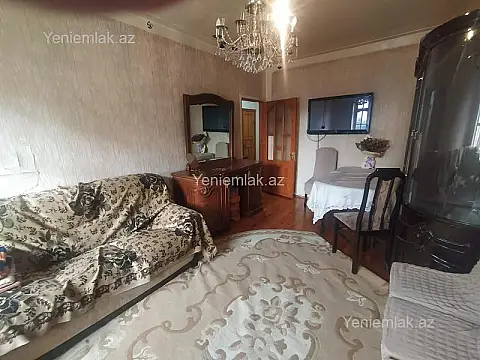Satılır 2 otaqlı köhnə tikili 56 m²