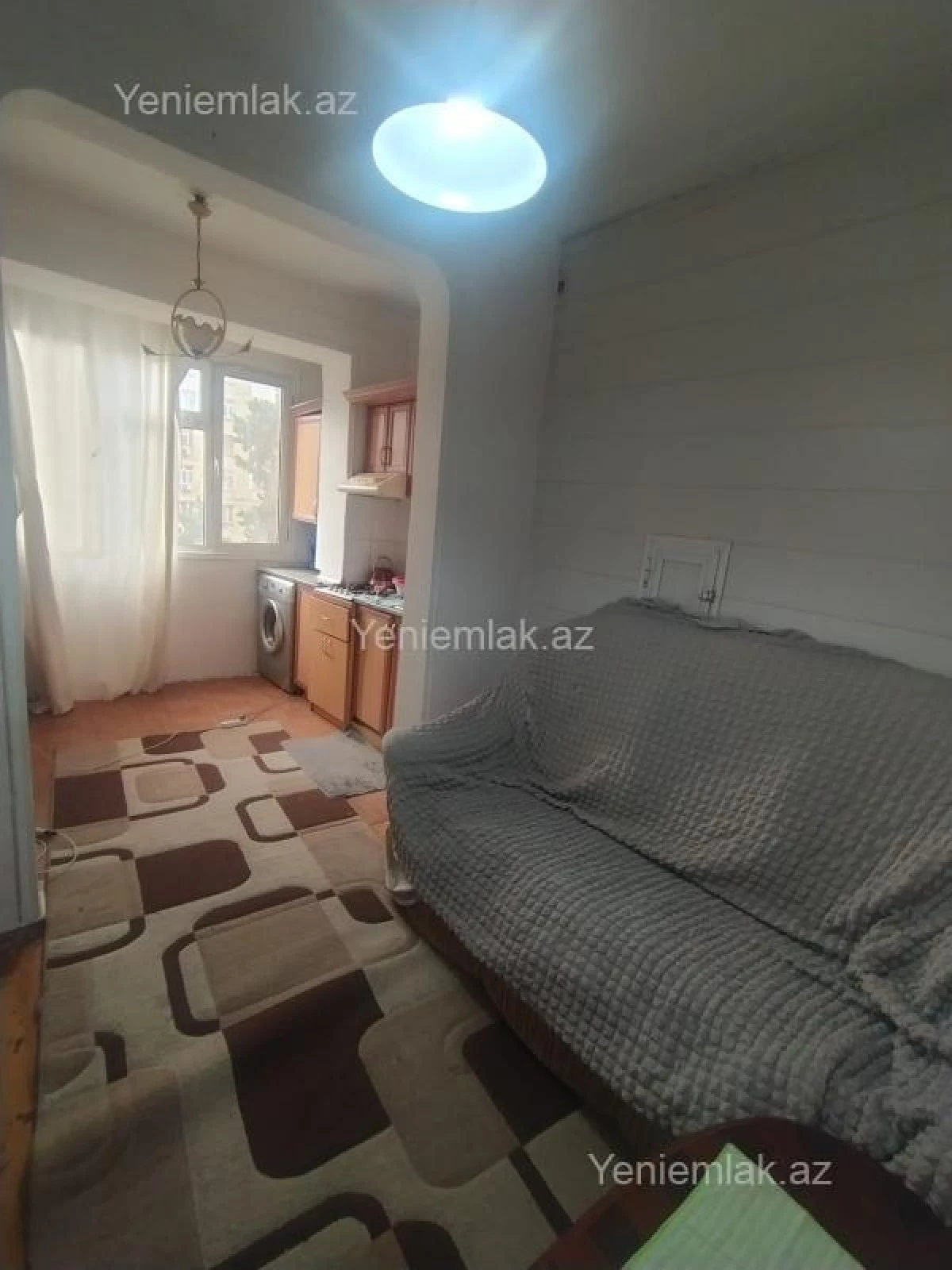 Satılır 2 otaqlı köhnə tikili 56 m²