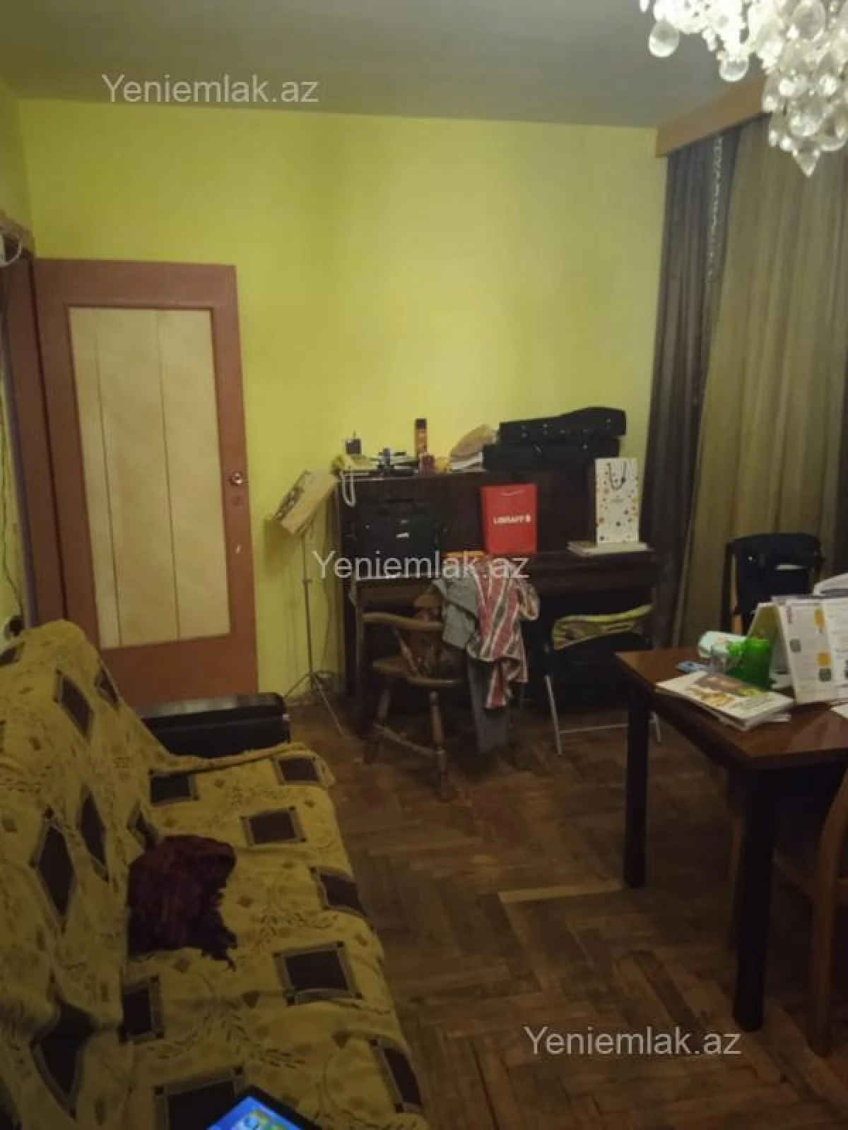 Satılır 3 otaqlı köhnə tikili 90 m²