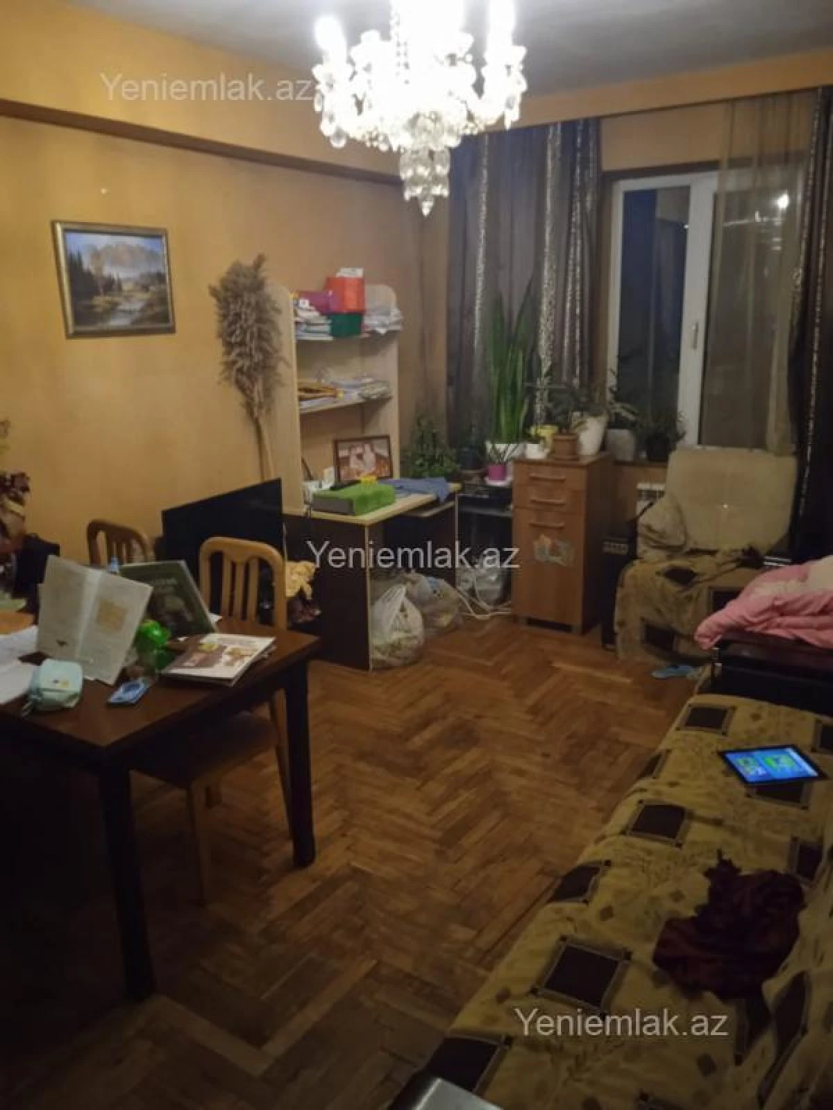 Satılır 3 otaqlı köhnə tikili 90 m²