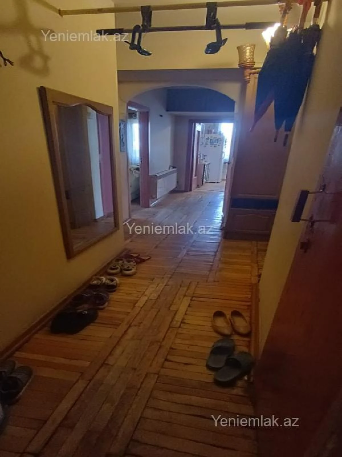 Satılır 3 otaqlı köhnə tikili 90 m²