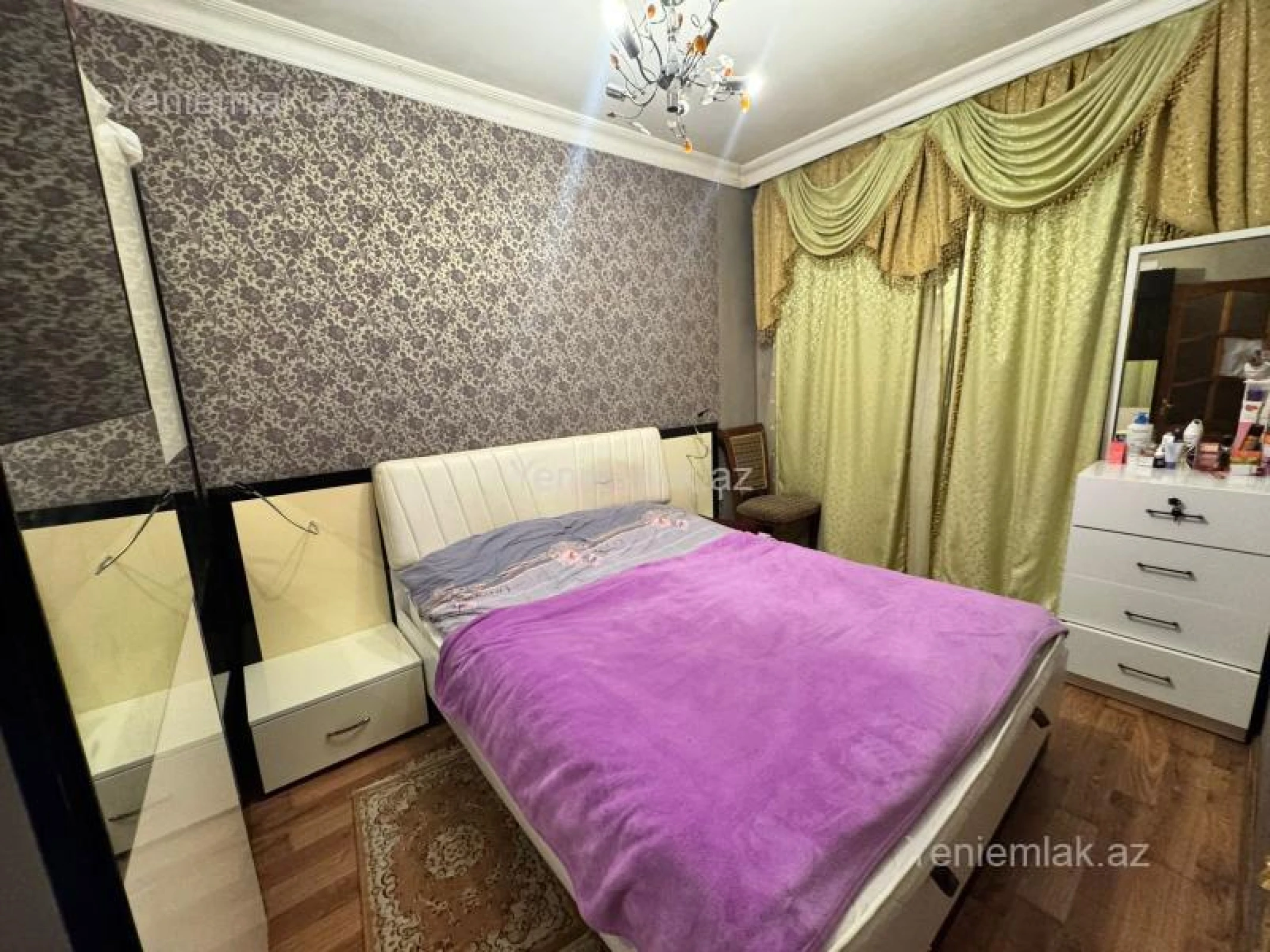 Satılır 5 otaqlı köhnə tikili 100 m²