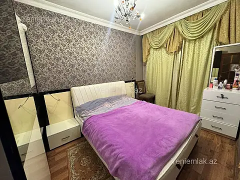 Satılır 5 otaqlı köhnə tikili 100 m²