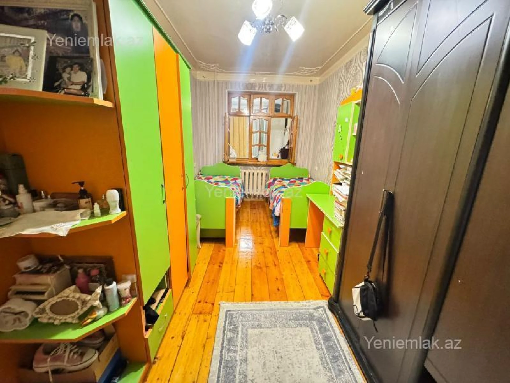 Satılır 5 otaqlı köhnə tikili 100 m²