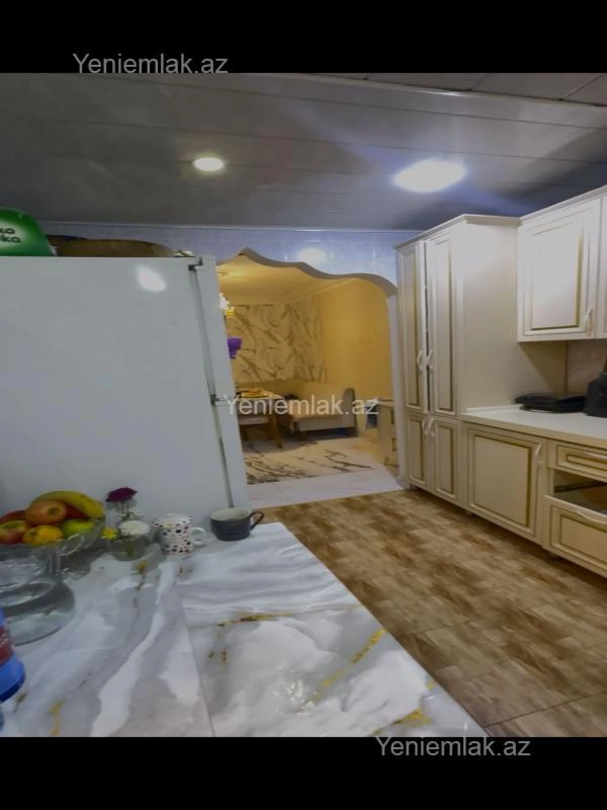 Satılır 5 otaqlı köhnə tikili 100 m²