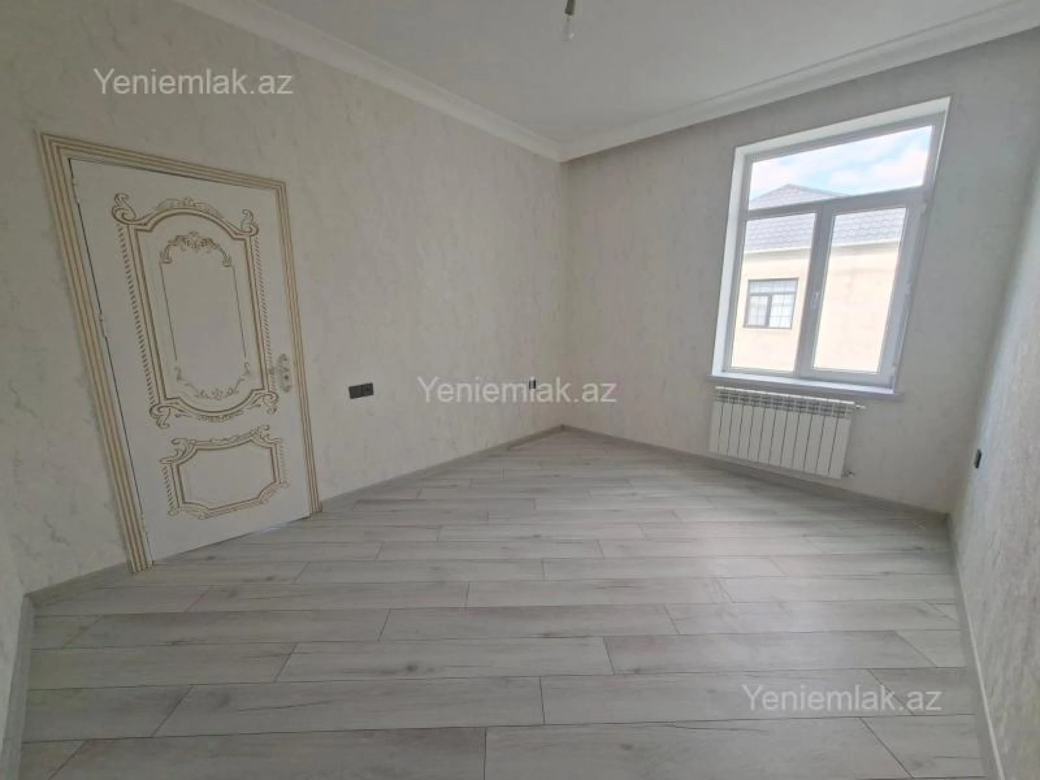 Satılır 5 otaqlı həyət evi 220 m²