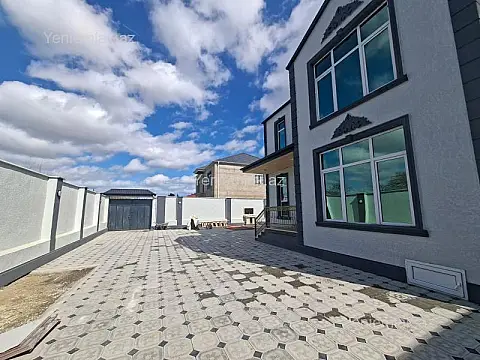 Satılır 5 otaqlı həyət evi 220 m²