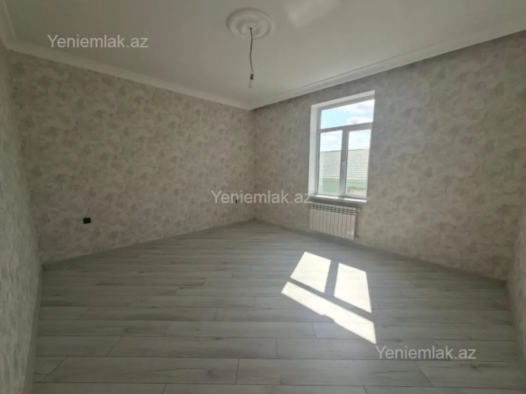 Satılır 5 otaqlı həyət evi 220 m²