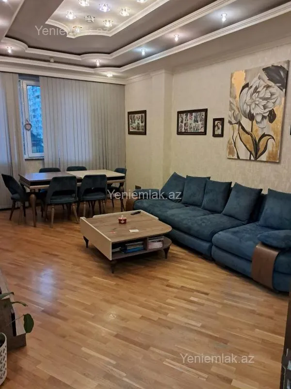 Satılır 2 otaqlı yeni tikili 80 m²