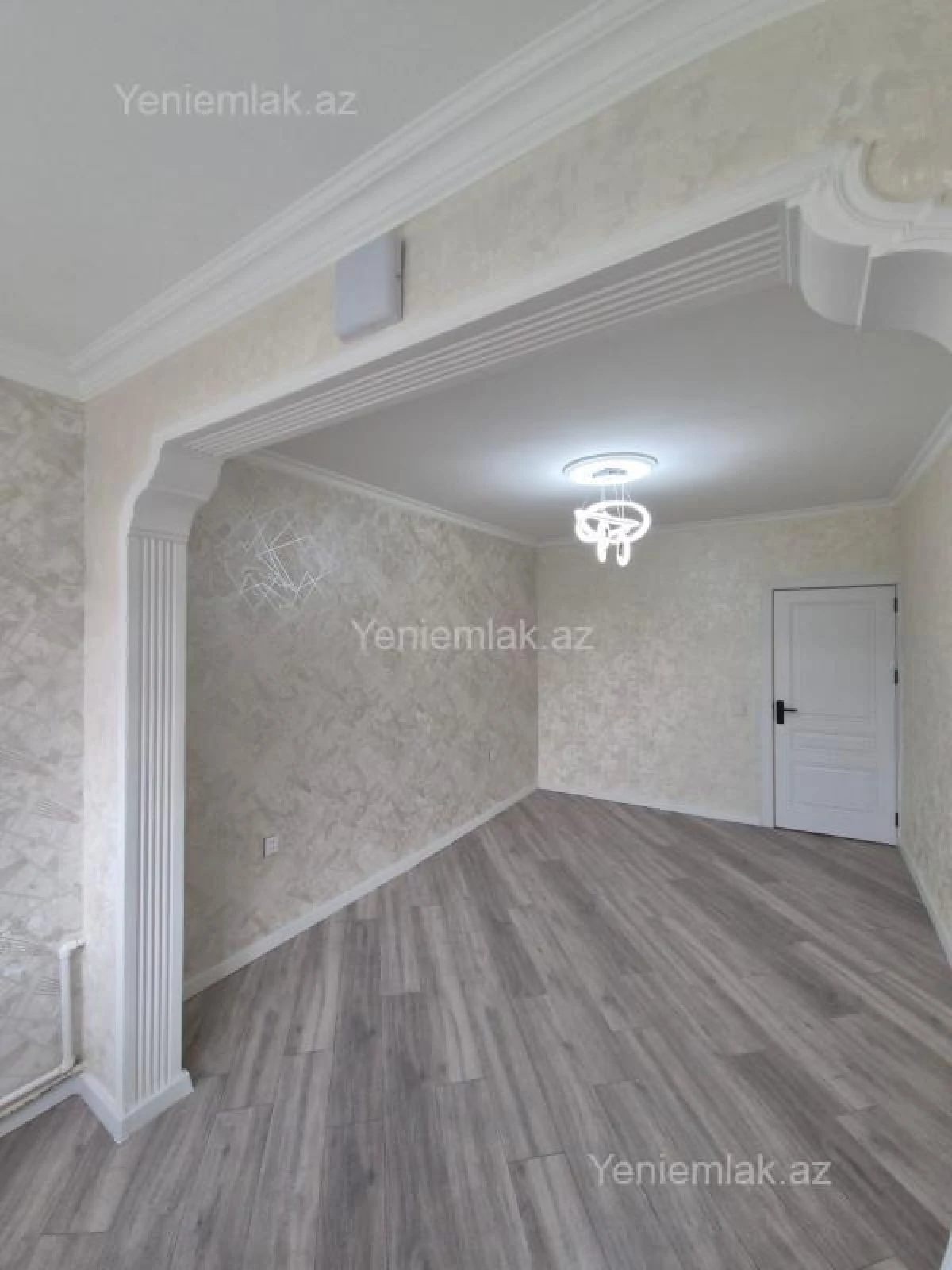 Satılır 4 otaqlı köhnə tikili 110 m²