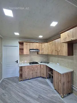 Satılır 4 otaqlı köhnə tikili 110 m²