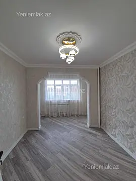 Satılır 4 otaqlı köhnə tikili 110 m²