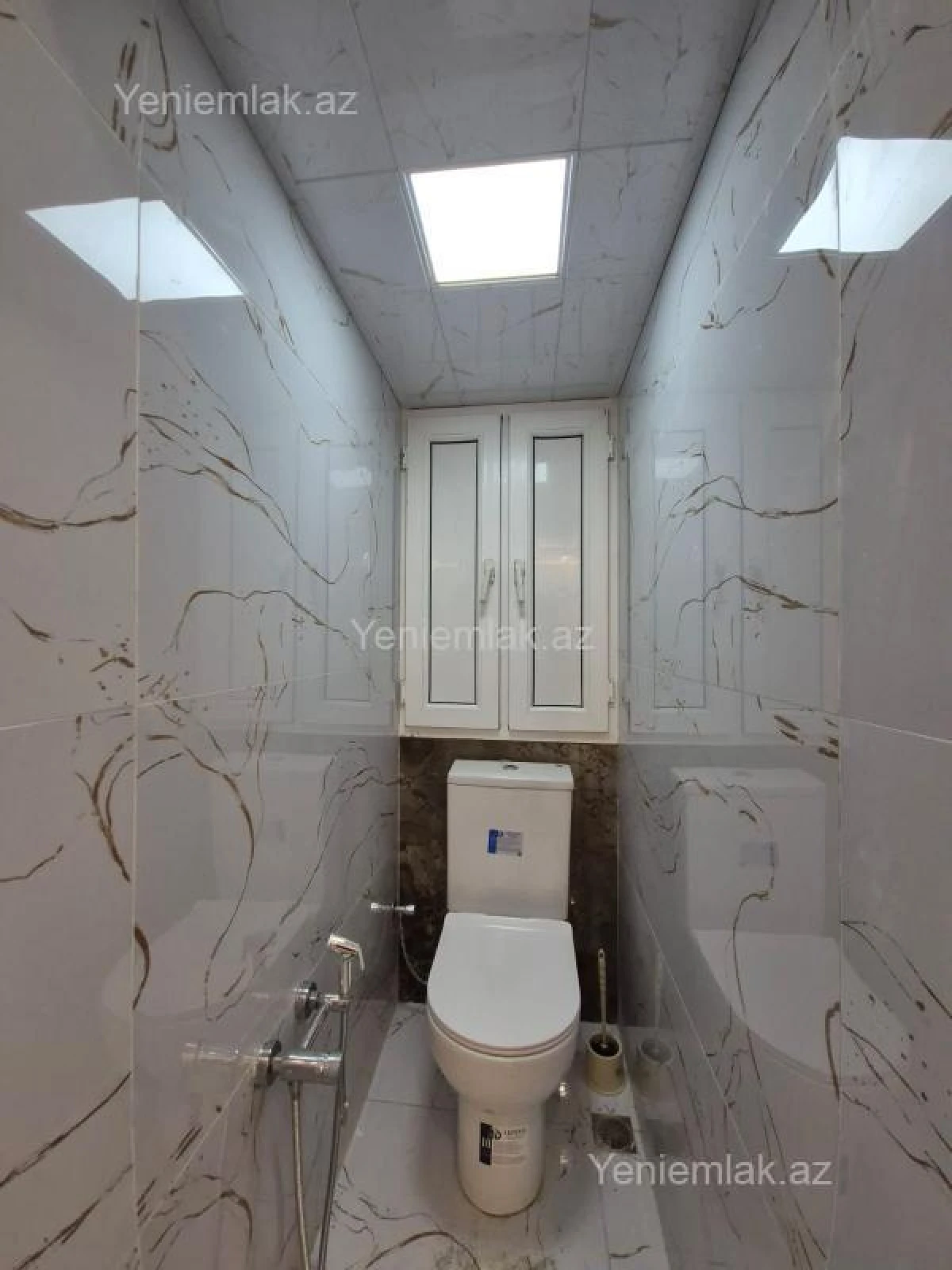 Satılır 4 otaqlı köhnə tikili 110 m²