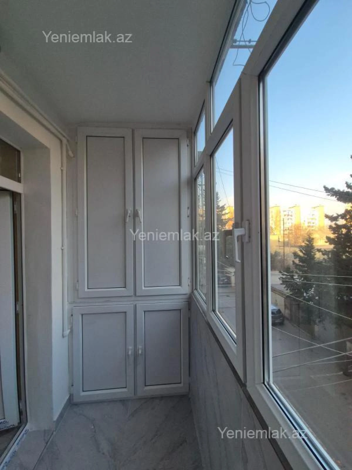 Satılır 4 otaqlı köhnə tikili 110 m²