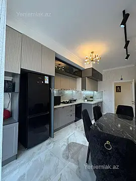 Satılır 3 otaqlı yeni tikili 125 m²