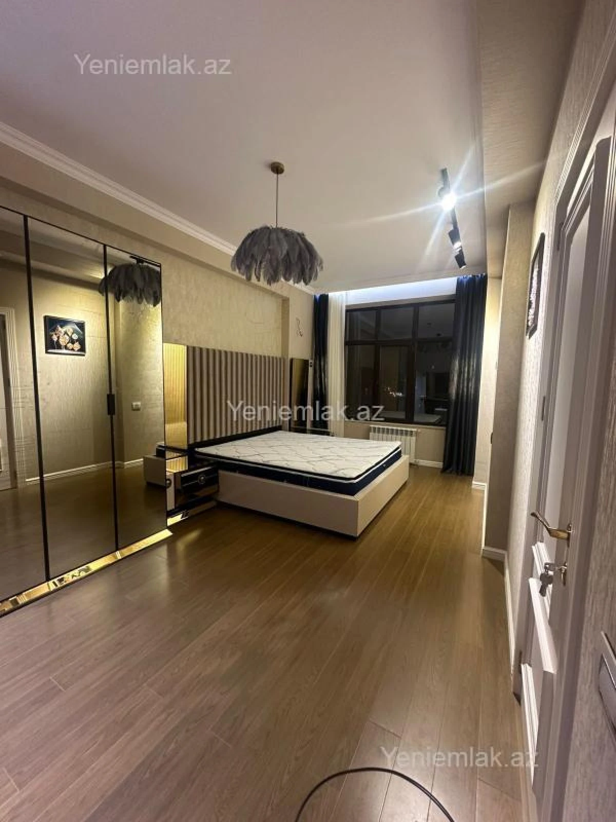 Satılır 3 otaqlı yeni tikili 125 m²