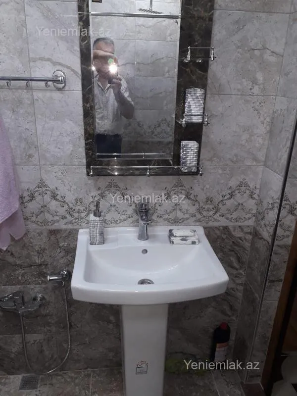 Satılır 2 otaqlı yeni tikili 70 m²