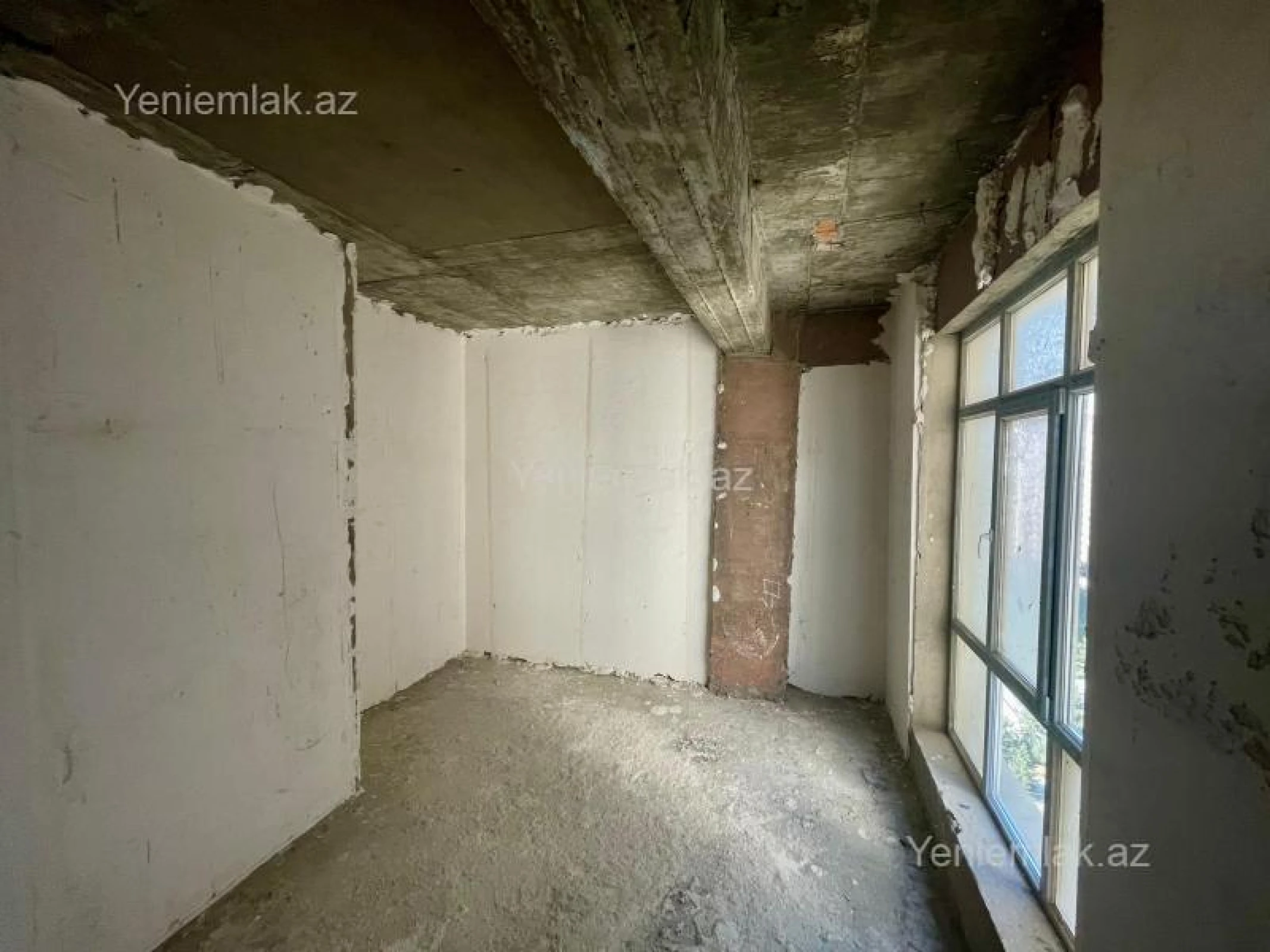 Satılır 3 otaqlı yeni tikili 136 m²