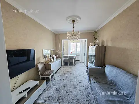 Satılır 3 otaqlı köhnə tikili 70 m² — Bakı, Binəqədi 3 otaq 70.00 m²